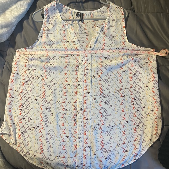 Maurice’s chiffon tank - Picture 4 of 4